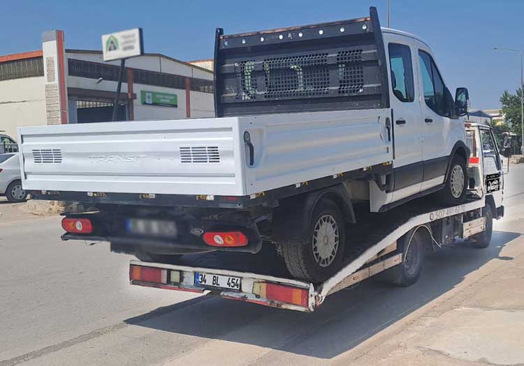 Karşıyaka Yıldıray Oto Çekici - Yol Yardım